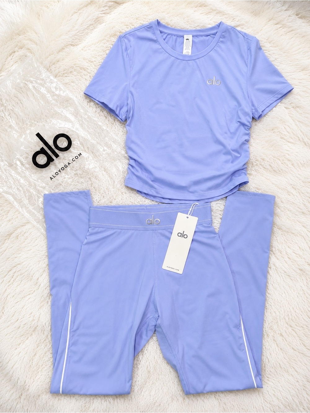 Alo Yoga Women’s Lavender Activewear Set Short Sleeve Top & Pants Size M